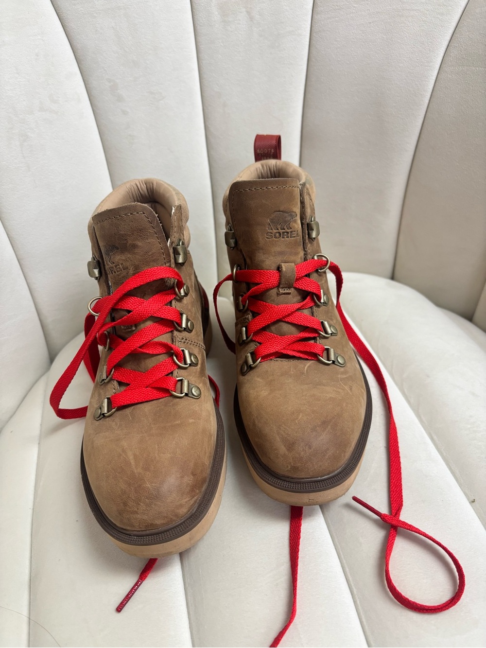 Sorel Brown Leather Outdoor Boots with Red Laces